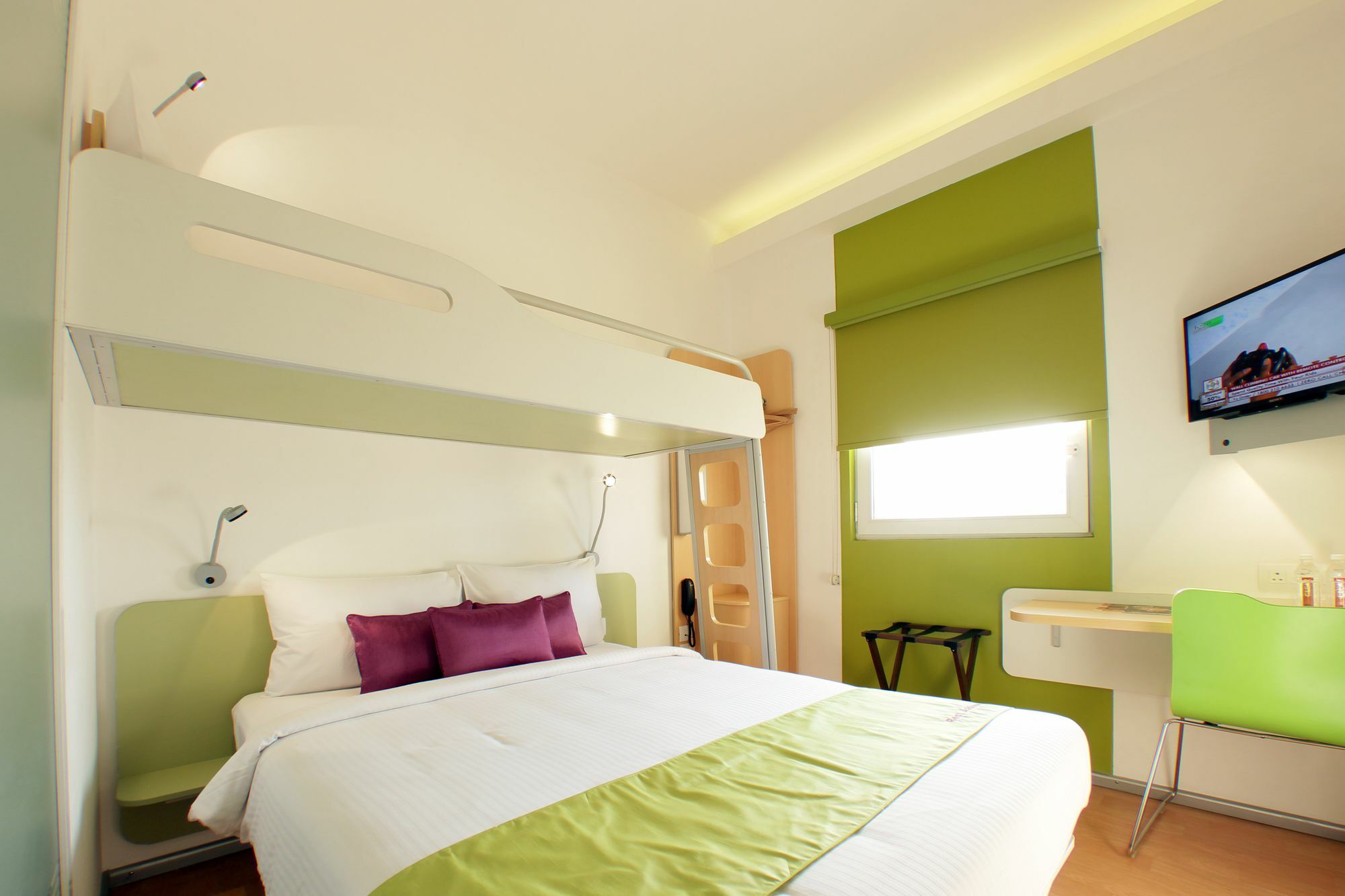 Holiday Inn Express Bengaluru Whitefield Itpl By Ihg Exterior foto