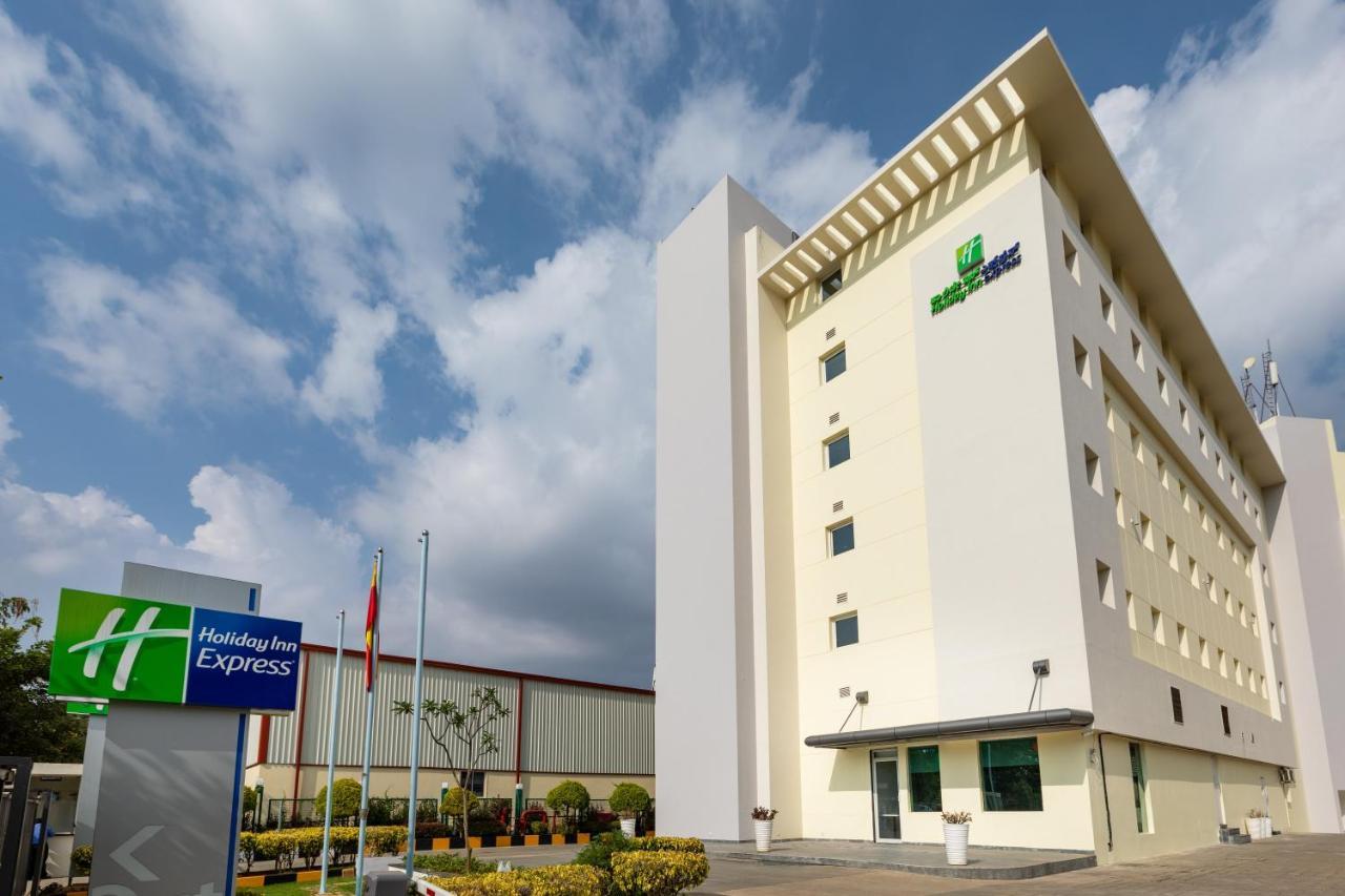 Holiday Inn Express Bengaluru Whitefield Itpl By Ihg Exterior foto